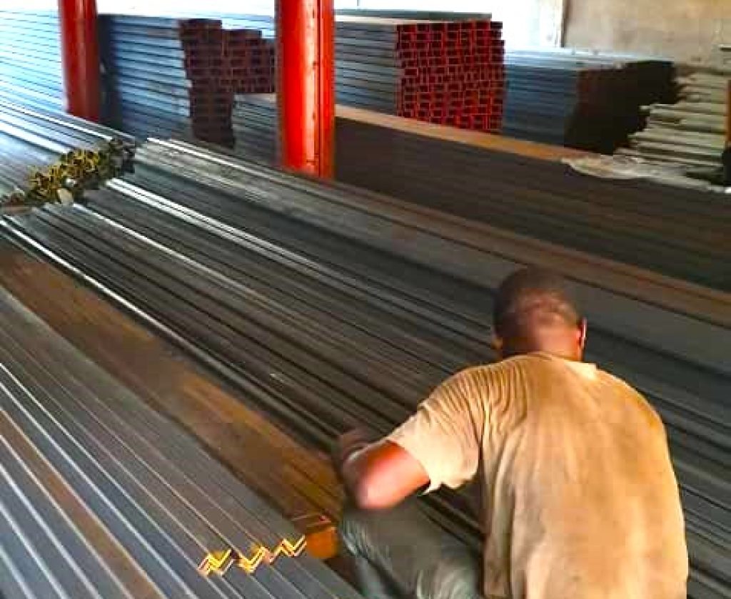 Adom steel fer lisse